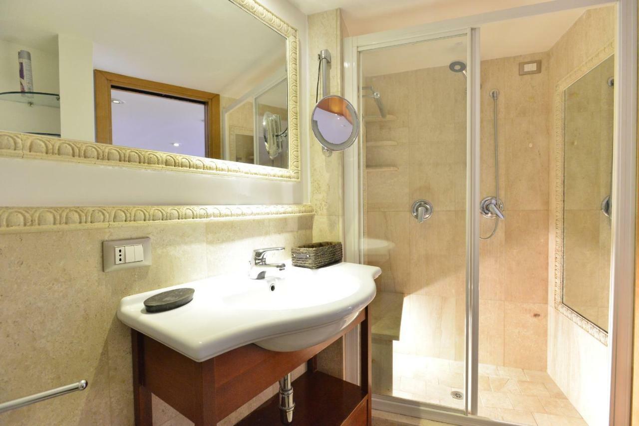 Izzhome Full Center Grand Cagliari Bagian luar foto