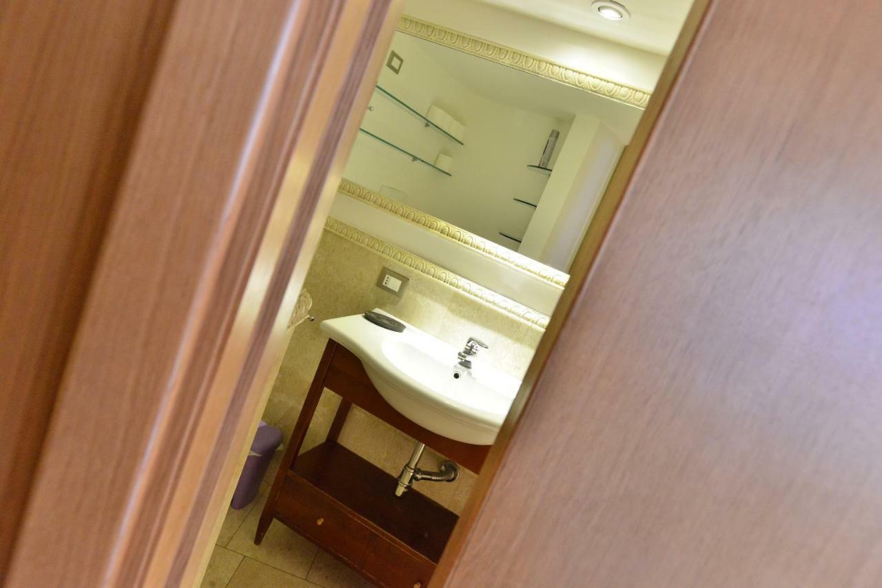 Izzhome Full Center Grand Cagliari Bagian luar foto